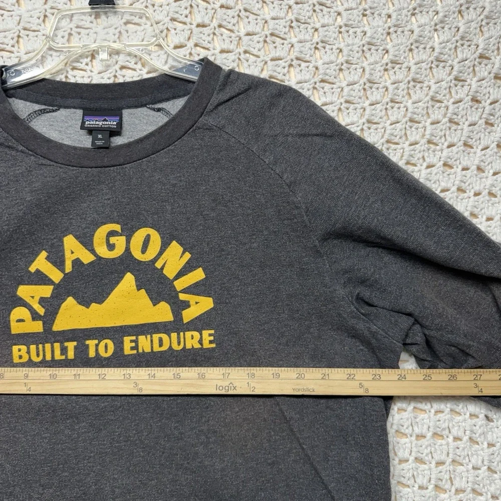 Vintage Patagonia Men's Sweater size XL Gray Built To Endure Pullover Crew Neck
